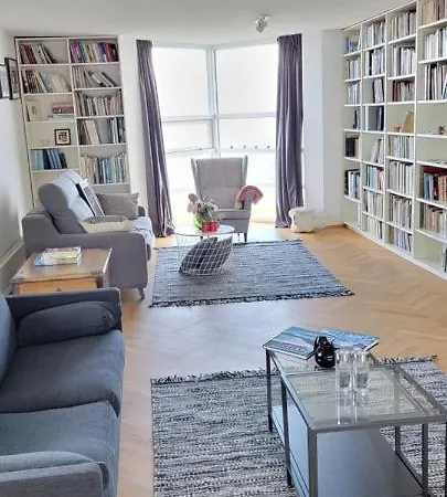 Apartment Ocean View In Downtown Reykjavik